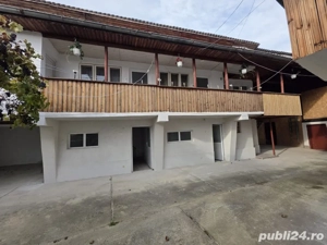 De vanzare ! 2 Case + Livada