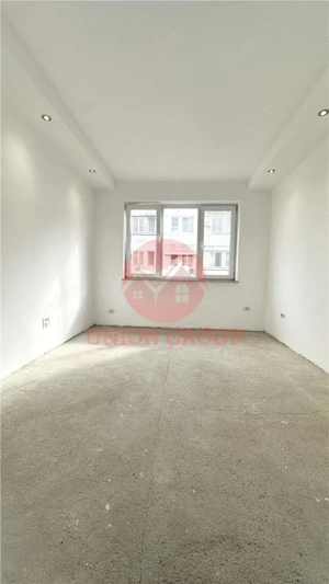 Garsoniera Luminoasa, Partial Renovata, Etaj 2, Zona Cet