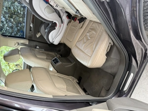 Se vinde mașina de familie foarte îngrijită  - imagine 9