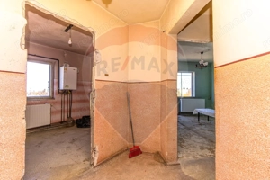 Apartament 2 camere/ 2 balcoane/de renovat-  zona Tractorul! - imagine 7