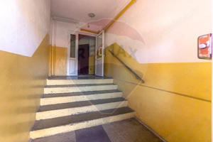 Apartament 2 camere/ 2 balcoane/de renovat-  zona Tractorul! - imagine 3