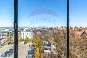 Apartament 2 camere/ 2 balcoane/de renovat-  zona Tractorul! - imagine 15