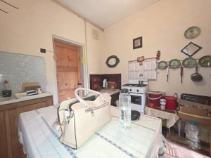 Casa vacanta zona colinara la 5 minute de municipiul Targoviste - imagine 17