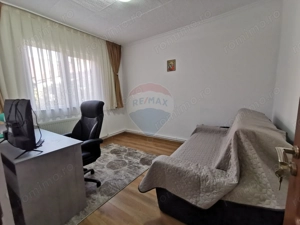 De închiriat apartament cu 2 camere, zonă ultracentrală, curte comună - imagine 3