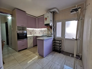 De închiriat apartament cu 2 camere, zonă ultracentrală, curte comună - imagine 4