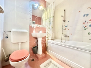 Apartament cu 3 camere, debara si terasa inchisa de 12 mp in Giroc. - imagine 14