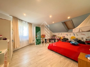 Casa pt. 2 familii, cu 9 camere, teren 832mp, Zona Girocului Timisoara - imagine 10