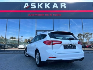 Ford Focus - imagine 8 Ford Focus - imagine 8