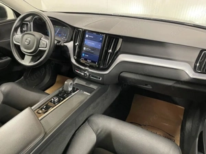 Volvo XC 60 - imagine 8