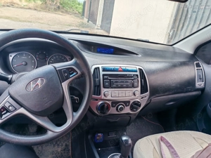 Vând Hyundai i20  - imagine 3