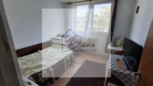 Apartament 4 camere de vanzare Titan Ozana I etaj 4/4 - imagine 11