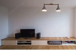 Impart un apartament de 4 camere cu inca o persoana la pret rezonabil