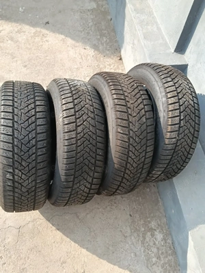 Set de roti iarna pentru Passat B8, echipate cu cauciucuri Dunlop