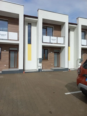 Proprietar vand casa insiruita