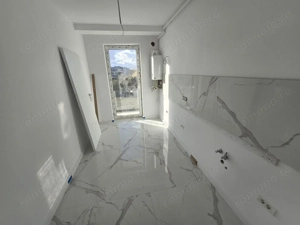 Etaj 1. Decomandat. Langa Eso si Profi. Bucatarie INCHISA - imagine 7