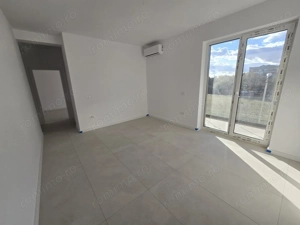 Etaj 1. Decomandat. Langa Eso si Profi. Bucatarie INCHISA