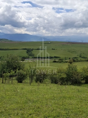 De vanzare, teren 11.500 mp – Dealul Dăii,  Vedere panoramică spre munți și lac - imagine 10