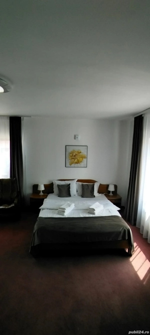 Închiriez pensiune pentru revelion