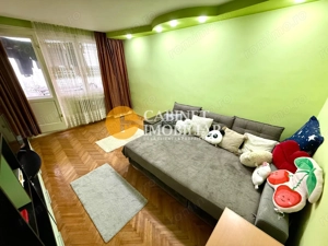 3 Camere Decomandat - Etaj 1 - Zona Podu Ros - Primaverii