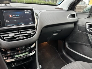 Vând Peugeot 208Allure - imagine 3