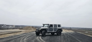 Jeep Wrangler Decapotabil - imagine 5