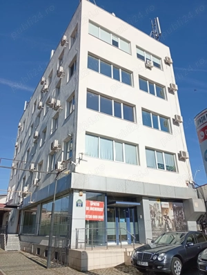 De vanzare Cladire S+P+4E + teren si anexe