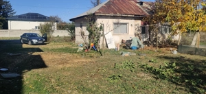 2000m in centru comunei Murgasi Dolj la 20km de Craiova cu o casa 86mp din 1980 cu curent el si apa - imagine 3