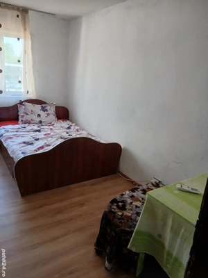 inchiriez camera stil garsoniera