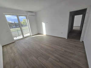 Pozite excelenta. Etaj intermediar. Decomandat. Bucatarie inchisa.