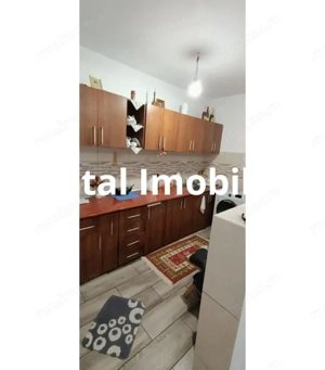 Constructie cu 3 apartamente + teren+ 2 spatii comerciale - imagine 4