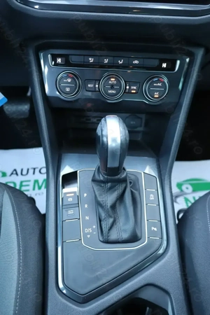 Volkswagen Tiguan 2.0D 150P - imagine 18
