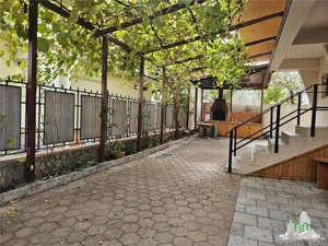 Vila turistica la cheie, foarte aproape de plaja - Mamaia Nord - imagine 16