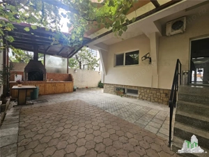 Vila turistica la cheie, foarte aproape de plaja - Mamaia Nord - imagine 10