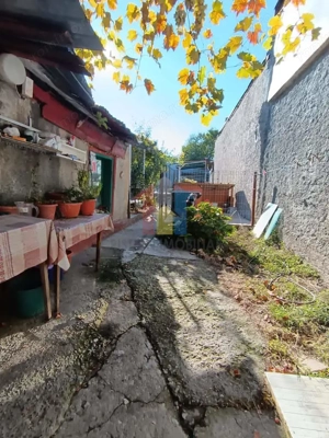 Teren 247mp cu Casa Demolabila zona BUNA (Scoala 18) - imagine 2