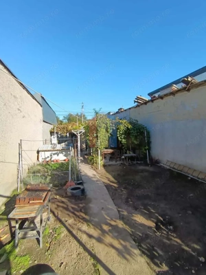 Teren 247mp cu Casa Demolabila zona BUNA (Scoala 18) - imagine 4