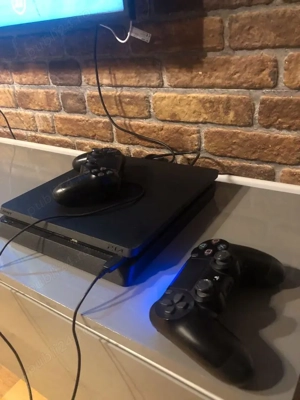 PS4 Slim 500GB ca nou - folosit doar de 3-4 ori + controller original NEGOCIABIL