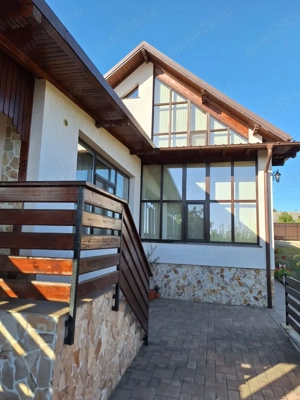 Vand casa spatioasa cu livada si teren generos (7200 mp) in Catamaresti-Deal, Botosani - imagine 2