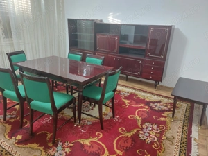 Vand masa cu 6 scaune