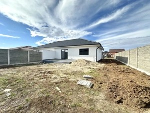 Duplex modern, 3 camere, 80 mp utili, 325 mp teren - Sanandrei