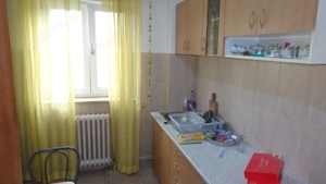Inchiriez apartament 4 camere decomandat in Deva, zona Pietei Centrale, etaj 3, mobilat - imagine 9