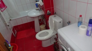 Inchiriez apartament 4 camere decomandat in Deva, zona Pietei Centrale, etaj 3, mobilat - imagine 15