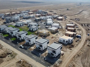 CASA LUX 4 camere | Com Berceni - imagine 3 CASA LUX 4 camere | Com Berceni - imagine 3