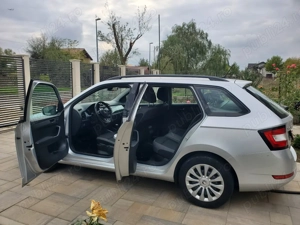 Skoda Fabia Combi 2018 Facelift 1.0 TSI 95 CP - imagine 6