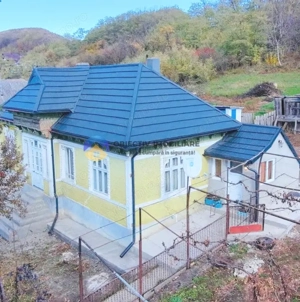 CASĂ + teren 3000 mp de vânzare - COSTIȘA