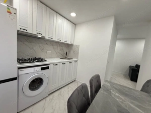 Garsoniera de inchiriat in zona Tractorul