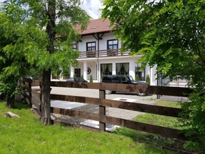 Vand Centru Sportiv - Pensiune - imagine 4