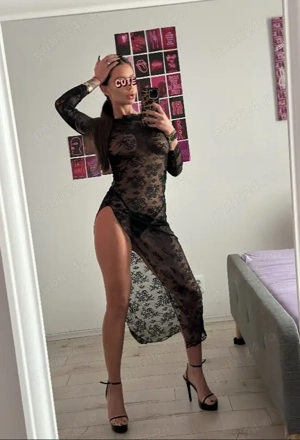 NEW sexy tattooed brunette 