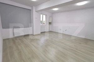Apartament 2 camere ,loc de parcare + boxa , zona 9 mai 