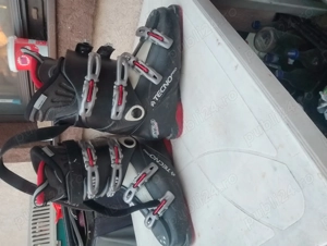 Vând schiuri(copii și adulți) ,clăpari Nr 42-43 sc