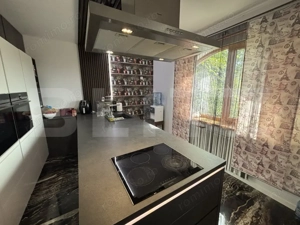 Casa de vanzare cu 4 camere, cartier Bradet - imagine 4